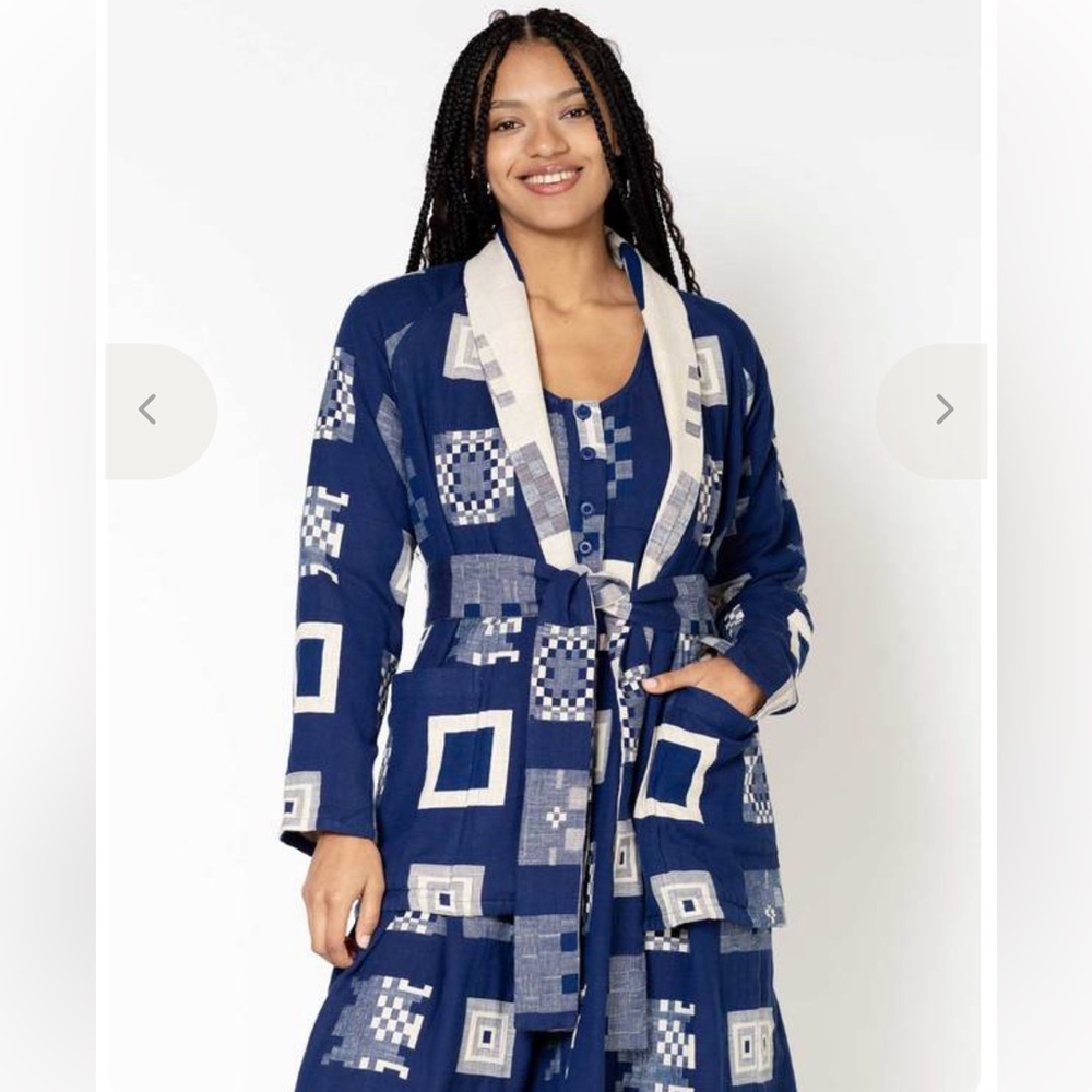 Ace&Jig Ryan Robe Mediterranean Sand Dollar Size Medium